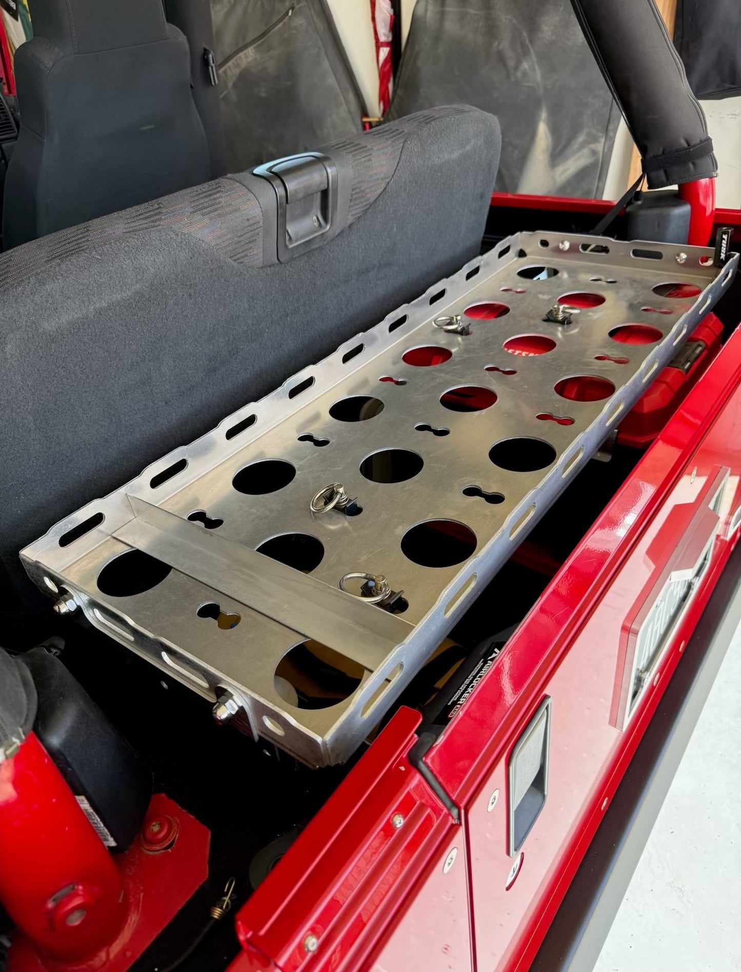 LJ Cargo Shelf